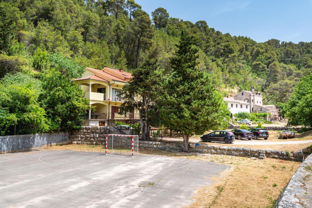Apartments Maris Novigrad  Eksteriør bilde
